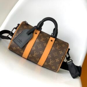 Louis Vuitton  Keepall 25 handbag   M46687  25 x 15 x 11 centimeters (Length x Height x Width)