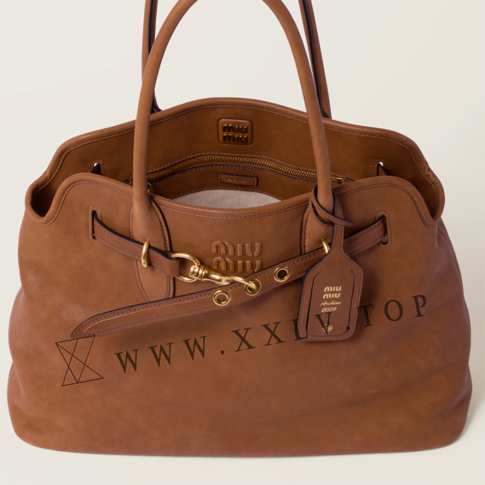 Aventure nappa leather bag - Image 3