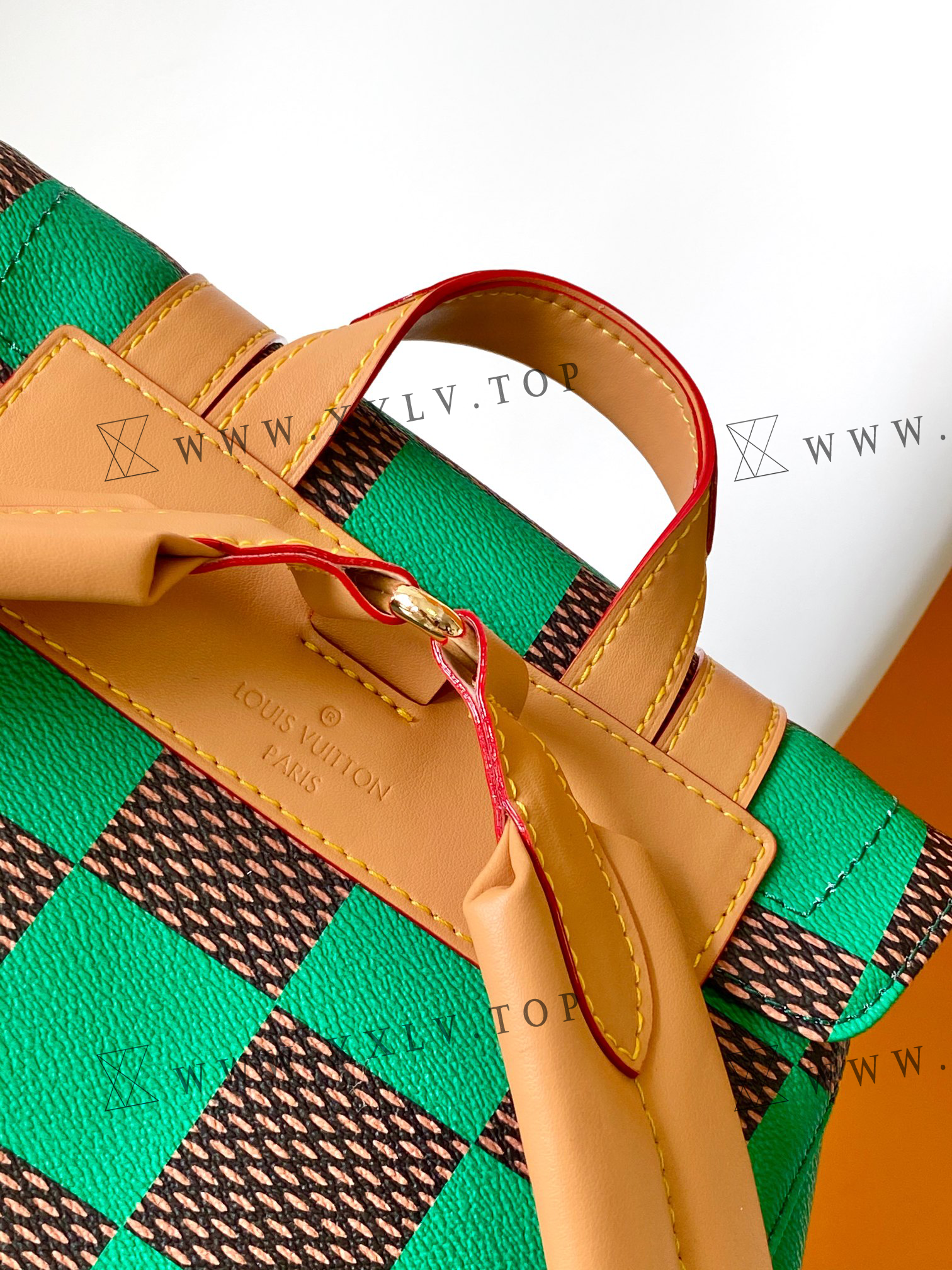 N40564 RUNWAY Christopher MM - Image 2