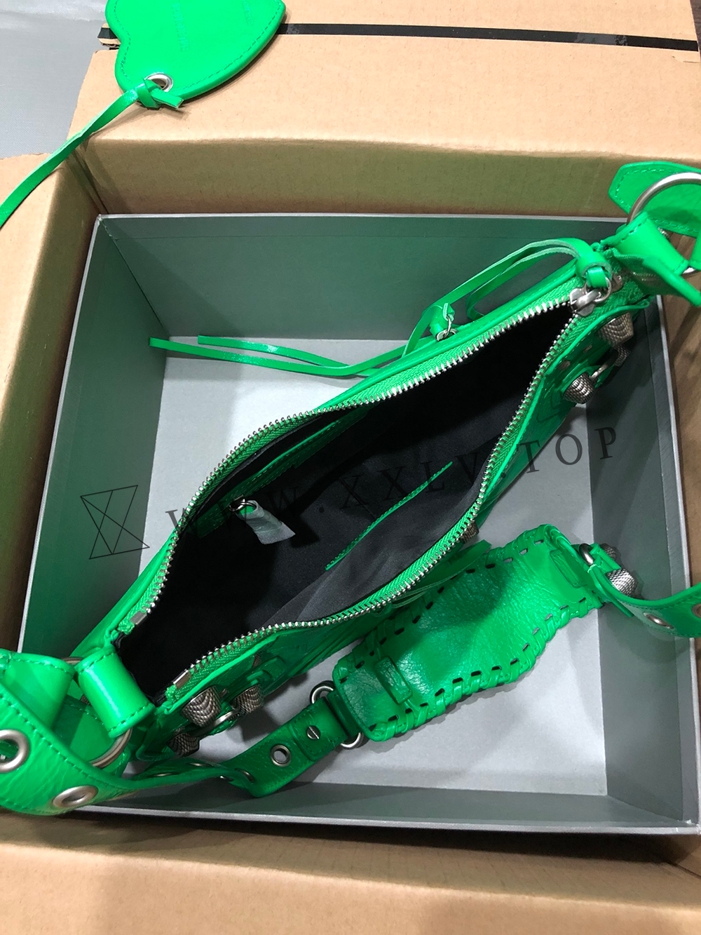 Women’s Le Cagole Large Shoulder Bag in green - Image 9