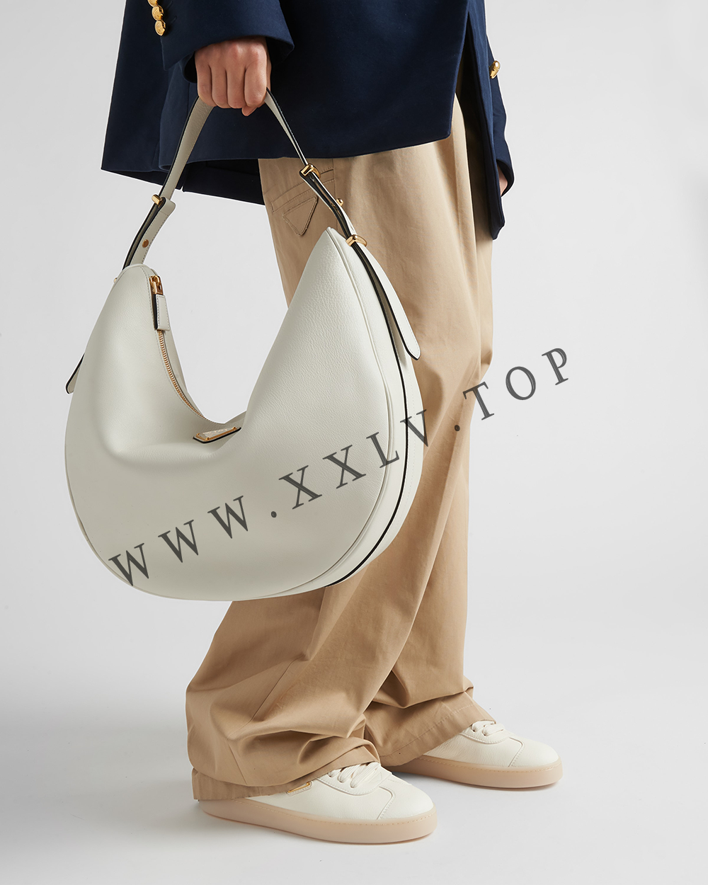 Leather sneakers - Image 3