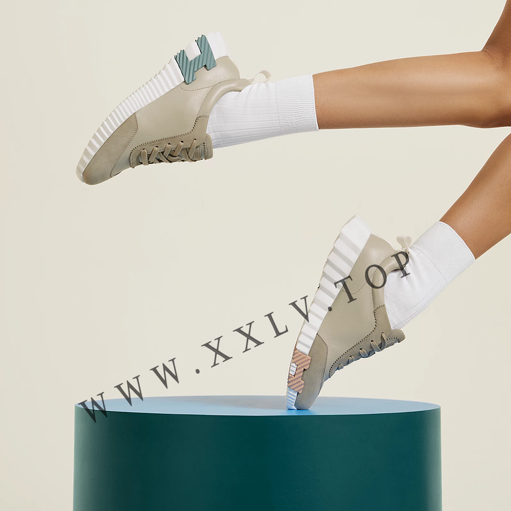 Bouncing sneaker - Image 2