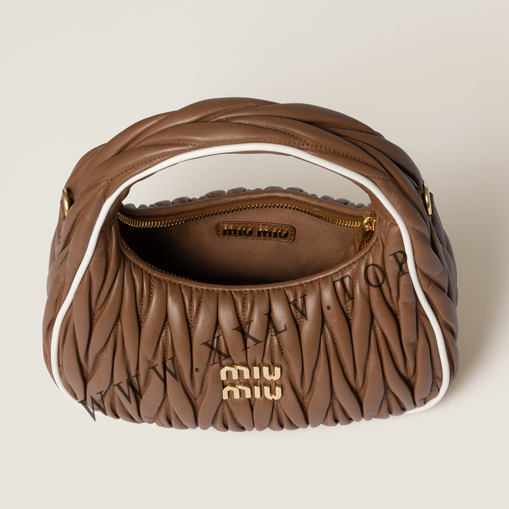 Wander matelassé nappa leather bag - Image 5